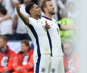 九游互动体验-包含欧洲足球强队角逐，精彩纷呈各展神通的词条